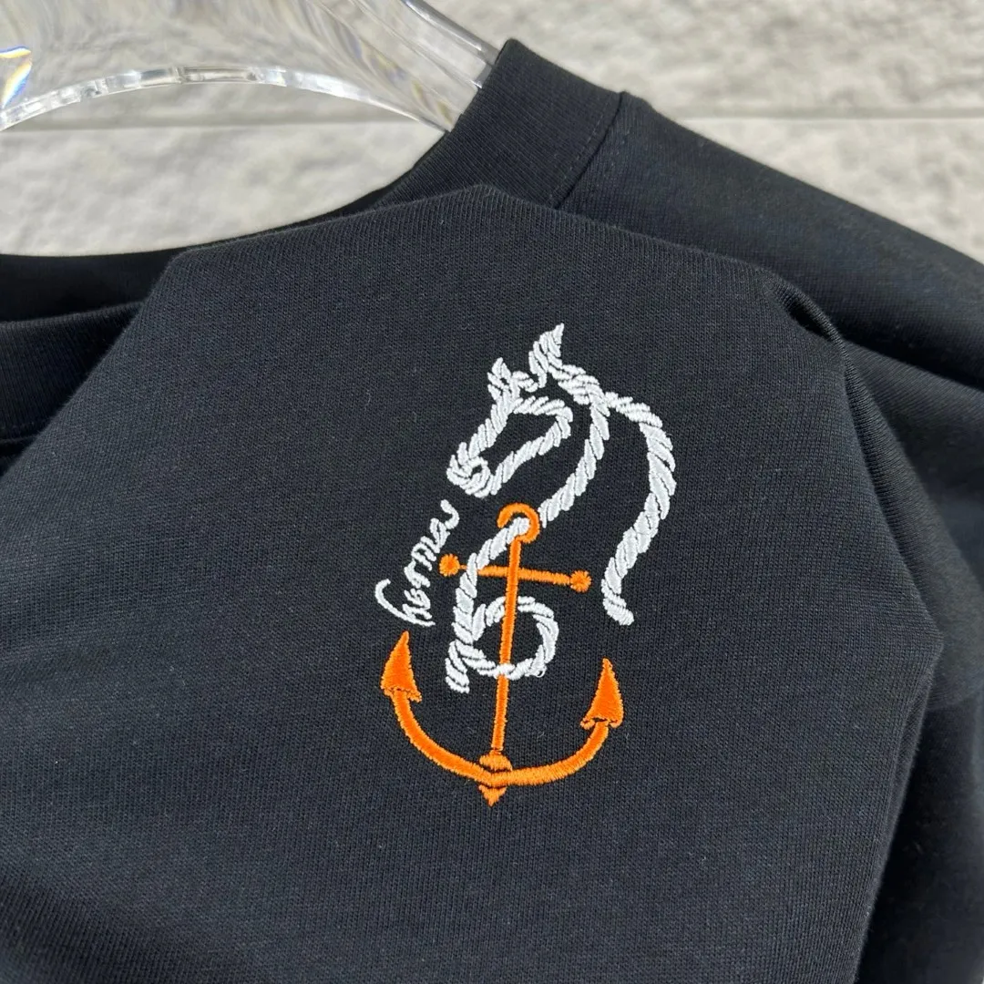 Herme* * 2026 New Arrival Classic Orange T Same Style ：Black White Gray Size： S （90-130 ） M （120-150 ） L （140-165 ） XL （160-180 ） XXL （180-210 ）